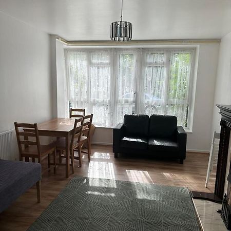 Spacious 2 Bed Flat Barking  Exterior foto